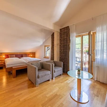 Szálloda Pollux 4*