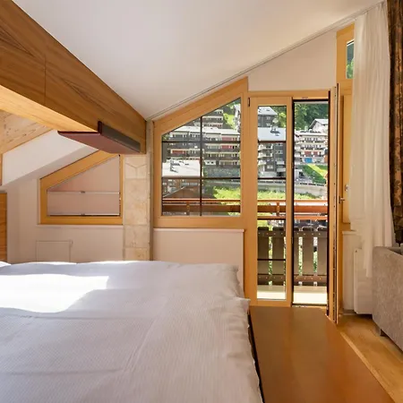 Hotel Pollux 4*